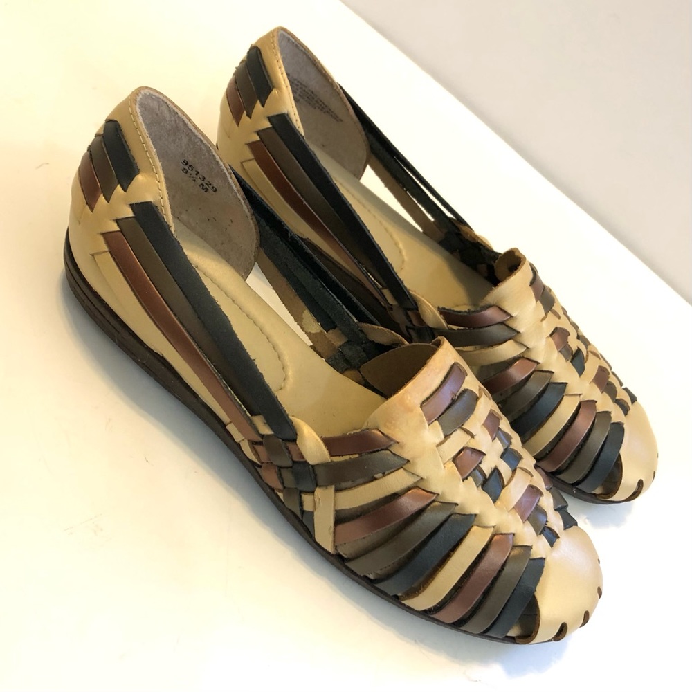 Softspots Women's Multi-Tone Woven Flats